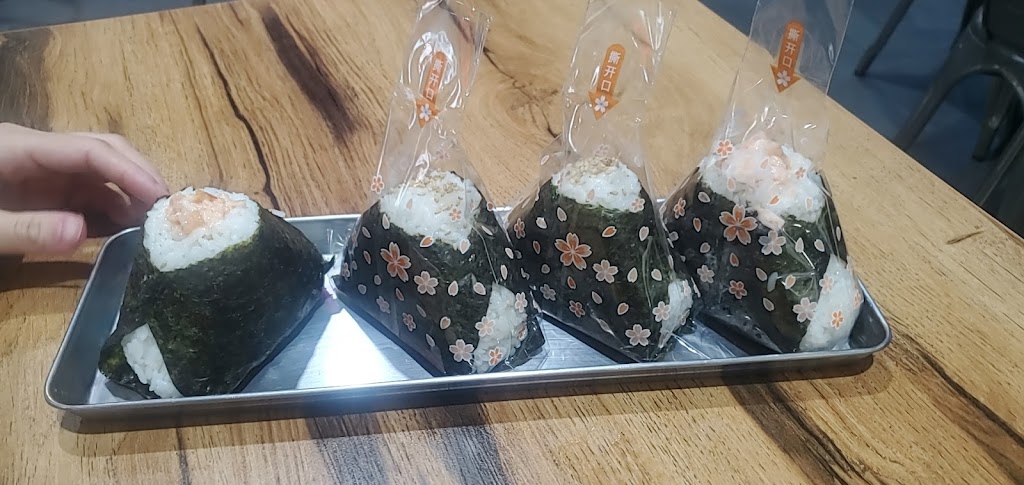 Pokesaur | restaurant | 2625 W Pioneer Pkwy #215, Grand Prairie, TX 75051, USA | 9729755094 OR +1 972-975-5094