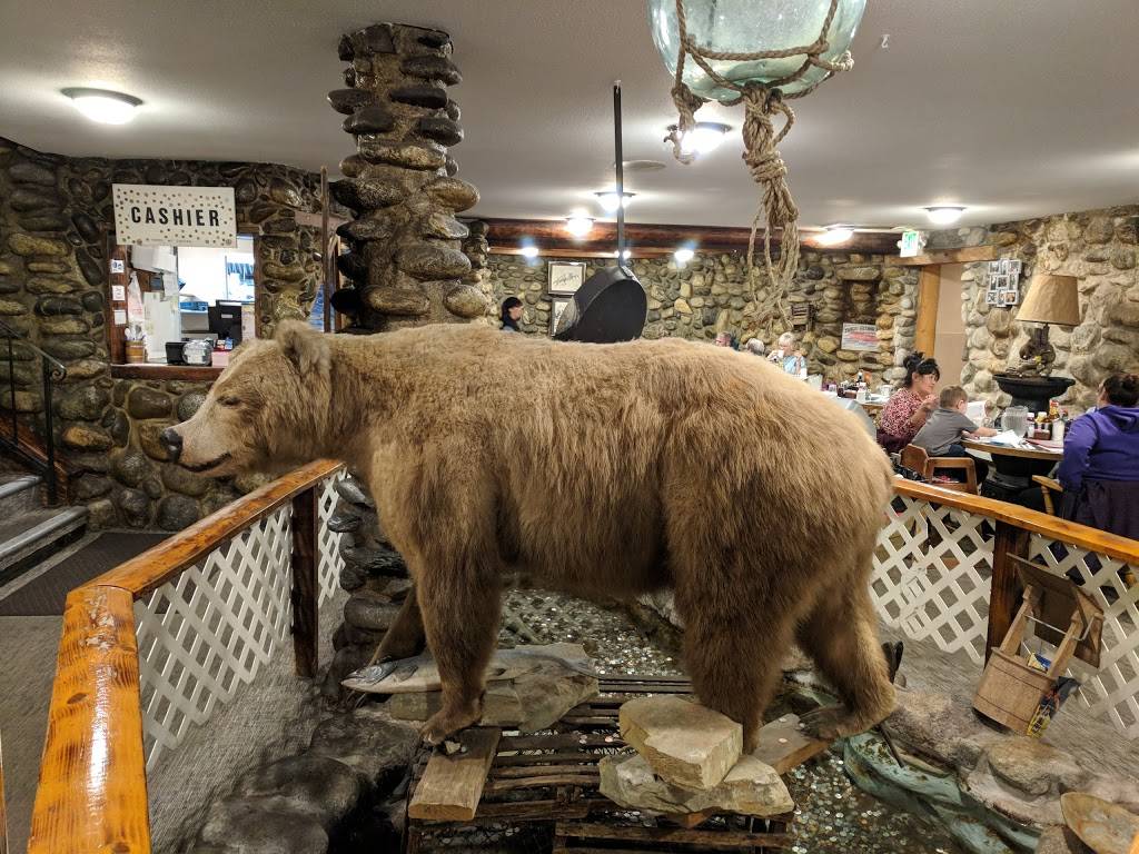 Gwennies Old Alaska Restaurant | restaurant | 4333 Spenard Rd, Anchorage, AK 99517, USA | 9072432090 OR +1 907-243-2090