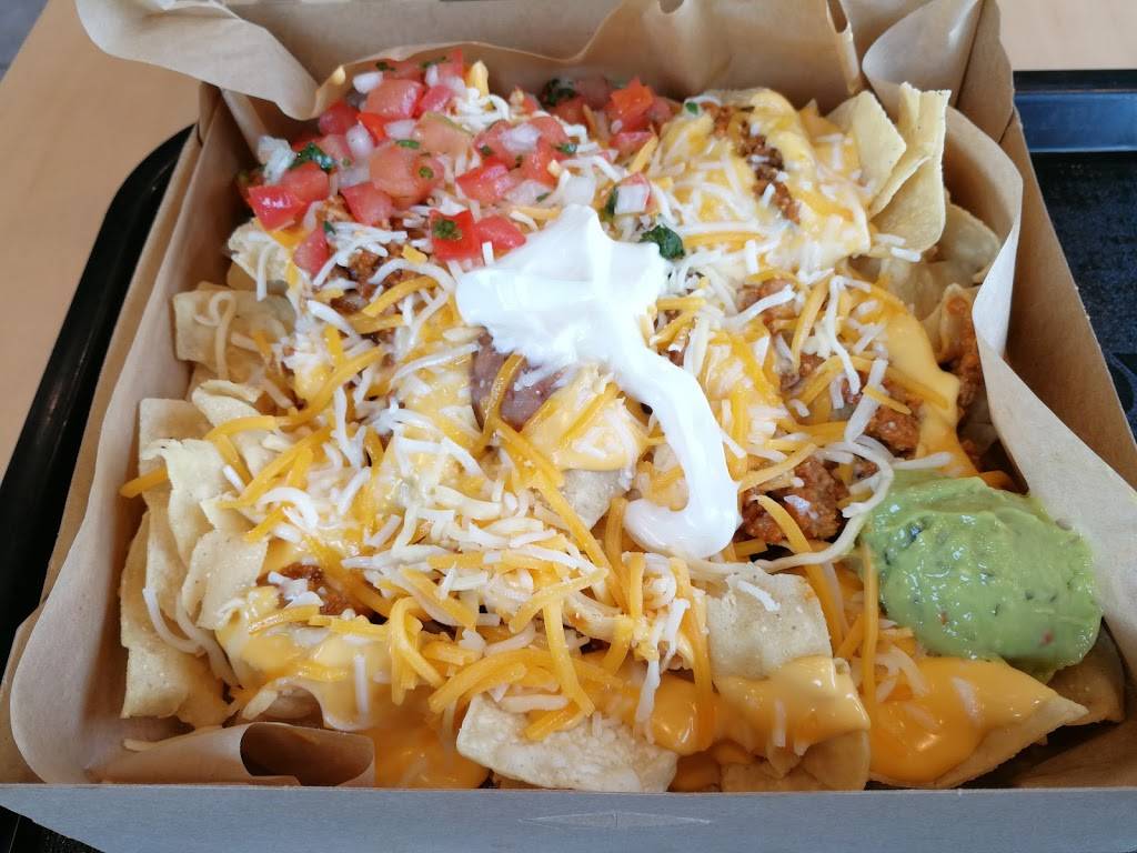 Taco Bell | meal takeaway | 2750 S Big Bend Blvd, Maplewood, MO 63143, USA | 3143562121 OR +1 314-356-2121