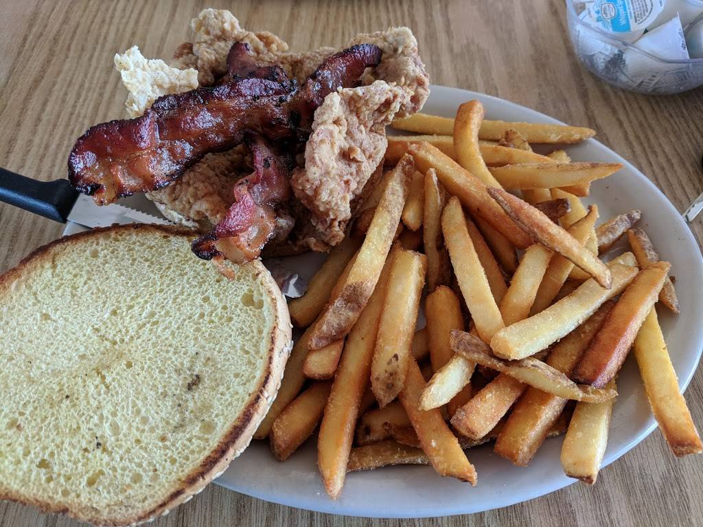 Smittys Smokehouse & Grill | restaurant | 12830 US-301, Dade City, FL 33525, USA | 3525232007 OR +1 352-523-2007