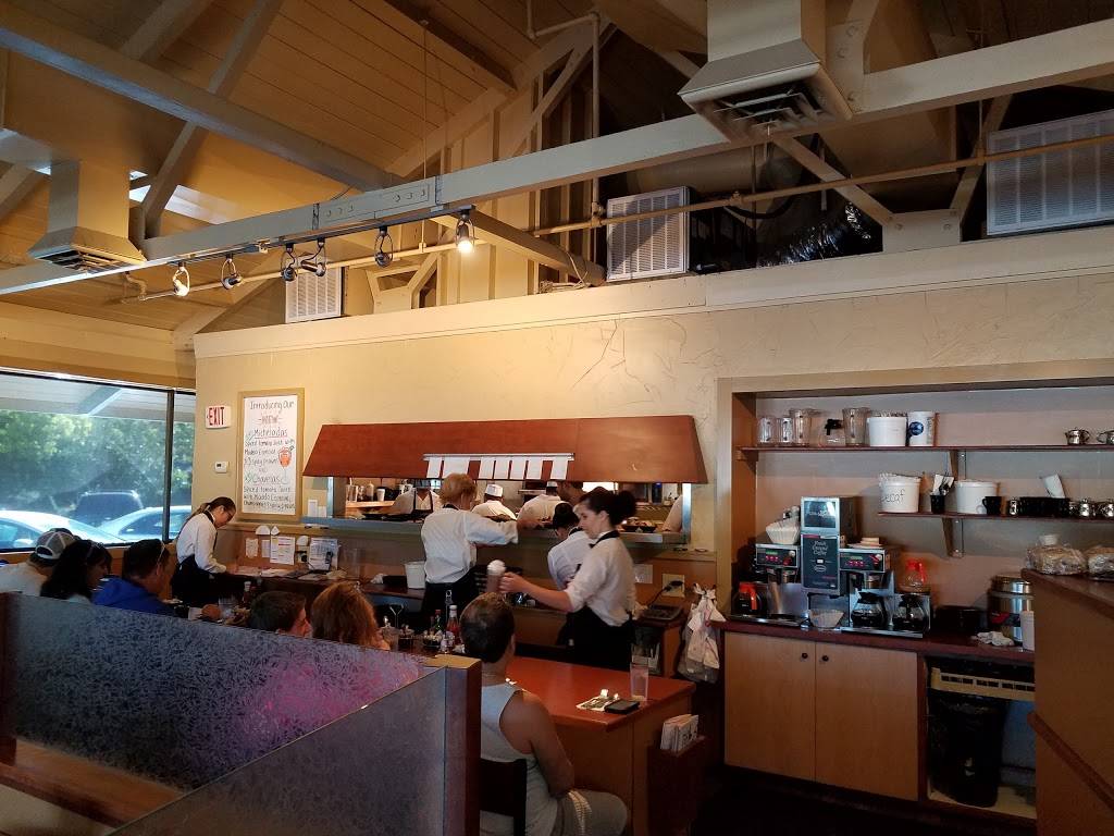 Los Gatos Cafe Uptown | restaurant | 15662 Los Gatos Blvd, Los Gatos, CA 95032, USA | 4083560600 OR +1 408-356-0600