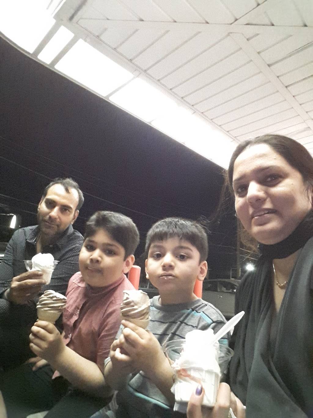 Ritas Italian Ice & Frozen Custard | restaurant | 430 Lancaster Pike, Malvern, PA 19355, USA | 6106442920 OR +1 610-644-2920