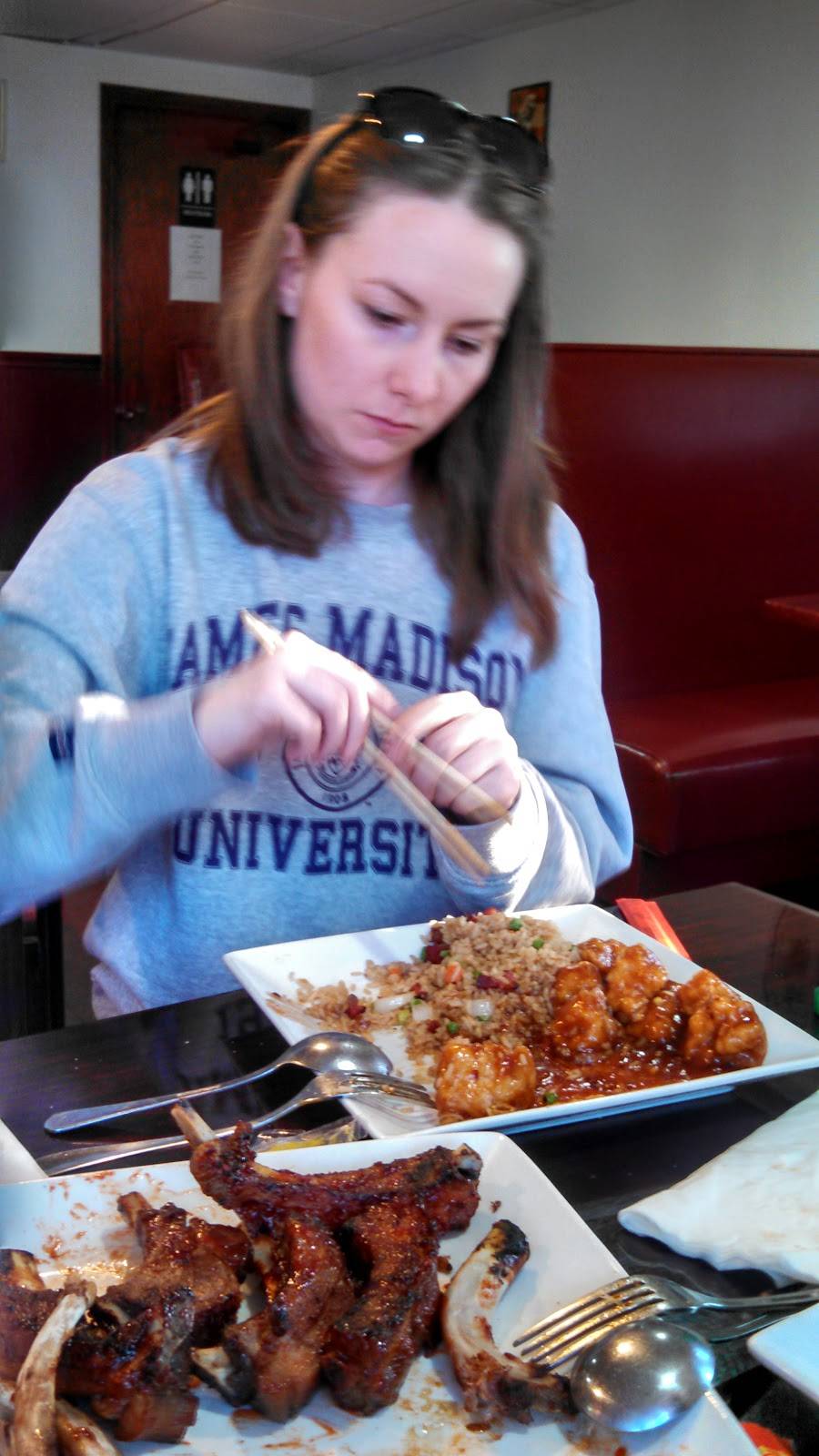 Red Apple Chinese & Thai cuisine | restaurant | 10 E Main St, Mohawk, NY 13407, USA | 3158661788 OR +1 315-866-1788