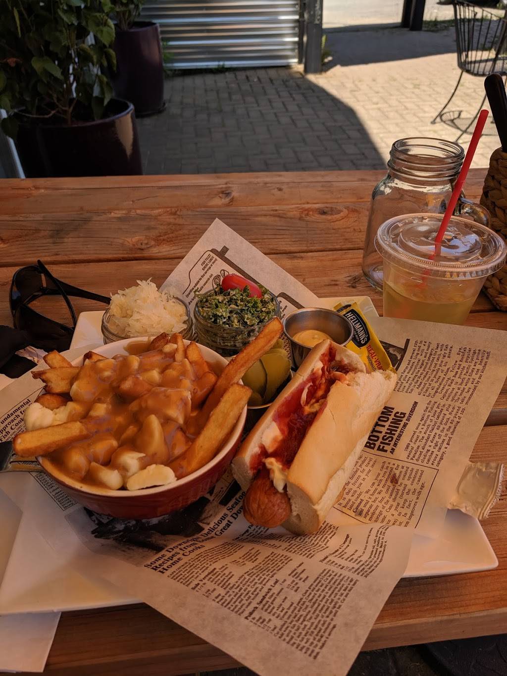 Henriette en rillette! | restaurant | 327 Rue Saint Donat, Saint-Donat-de-Montcalm, QC J0T 2C0, Canada | 8194190320 OR +1 819-419-0320