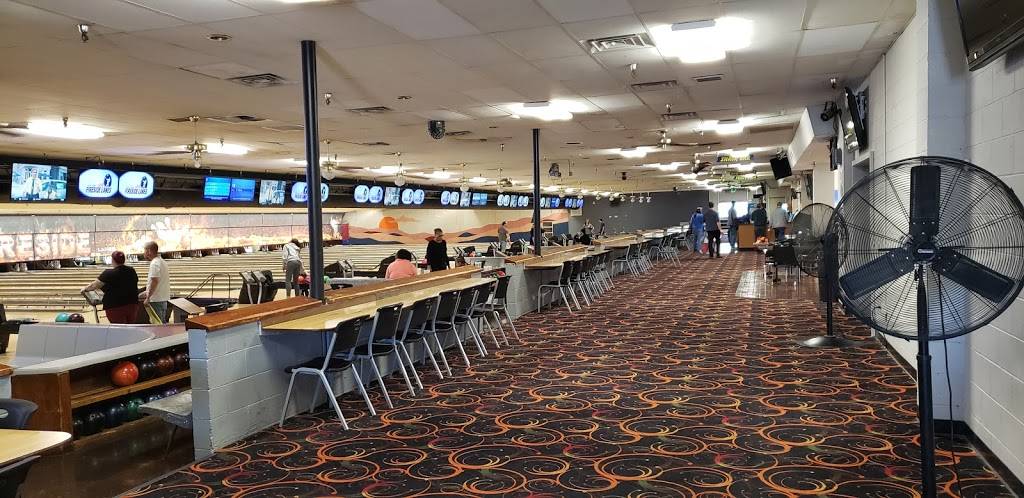 Fireside Lanes | restaurant | 7901 Auburn Blvd, Citrus Heights, CA 95610, USA | 9167252101 OR +1 916-725-2101