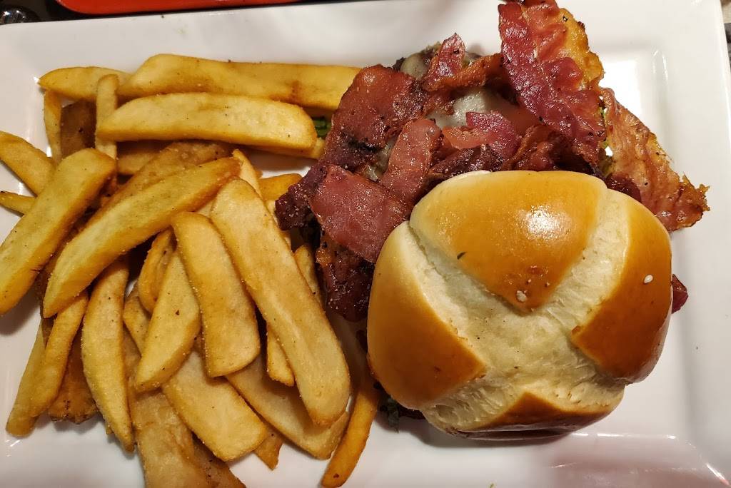 Red Robin Gourmet Burgers and Brews | restaurant | 4514 Centerplace Dr, Greeley, CO 80634, USA | 9703308822 OR +1 970-330-8822