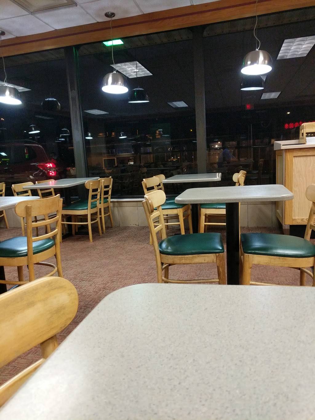 Wendys | restaurant | 21250 Center Ridge Rd, Rocky River, OH 44116, USA | 4403334377 OR +1 440-333-4377