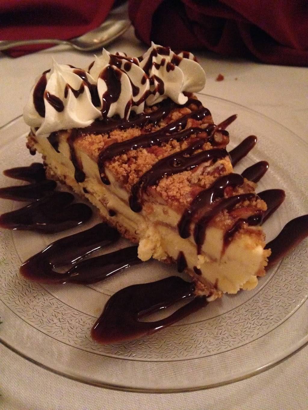 White House Inn | restaurant | 5776 Main St, Butte Des Morts, WI 54927, USA | 9205827211 OR +1 920-582-7211