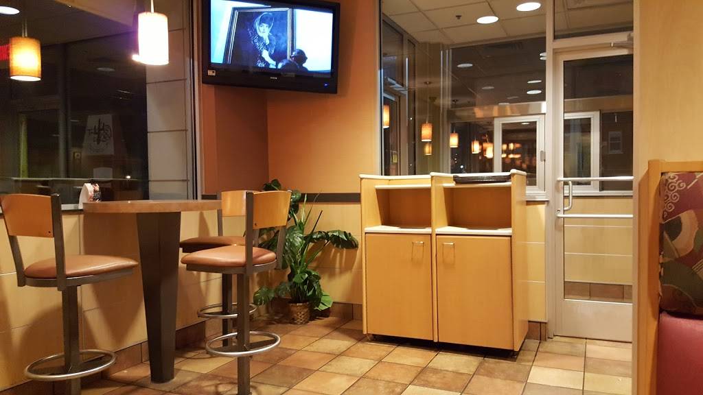 McDonalds | cafe | 2100 Lathrop Ave, Racine, WI 53405, USA | 2625541100 OR +1 262-554-1100