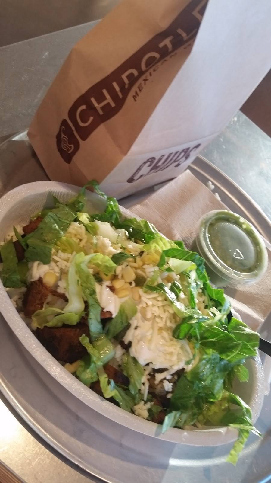 Chipotle Mexican Grill | restaurant | 19332 Nordhoff St, Northridge, CA 91324, USA | 8186712232 OR +1 818-671-2232