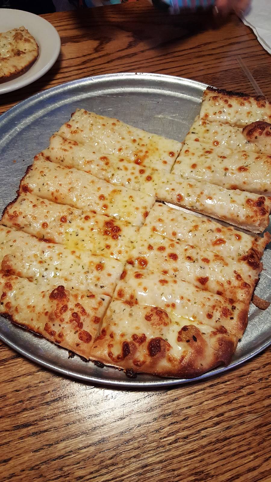 Foxs Pizza Den | restaurant | 500 E Main St, Pomeroy, OH 45769, USA | 7409929040 OR +1 740-992-9040