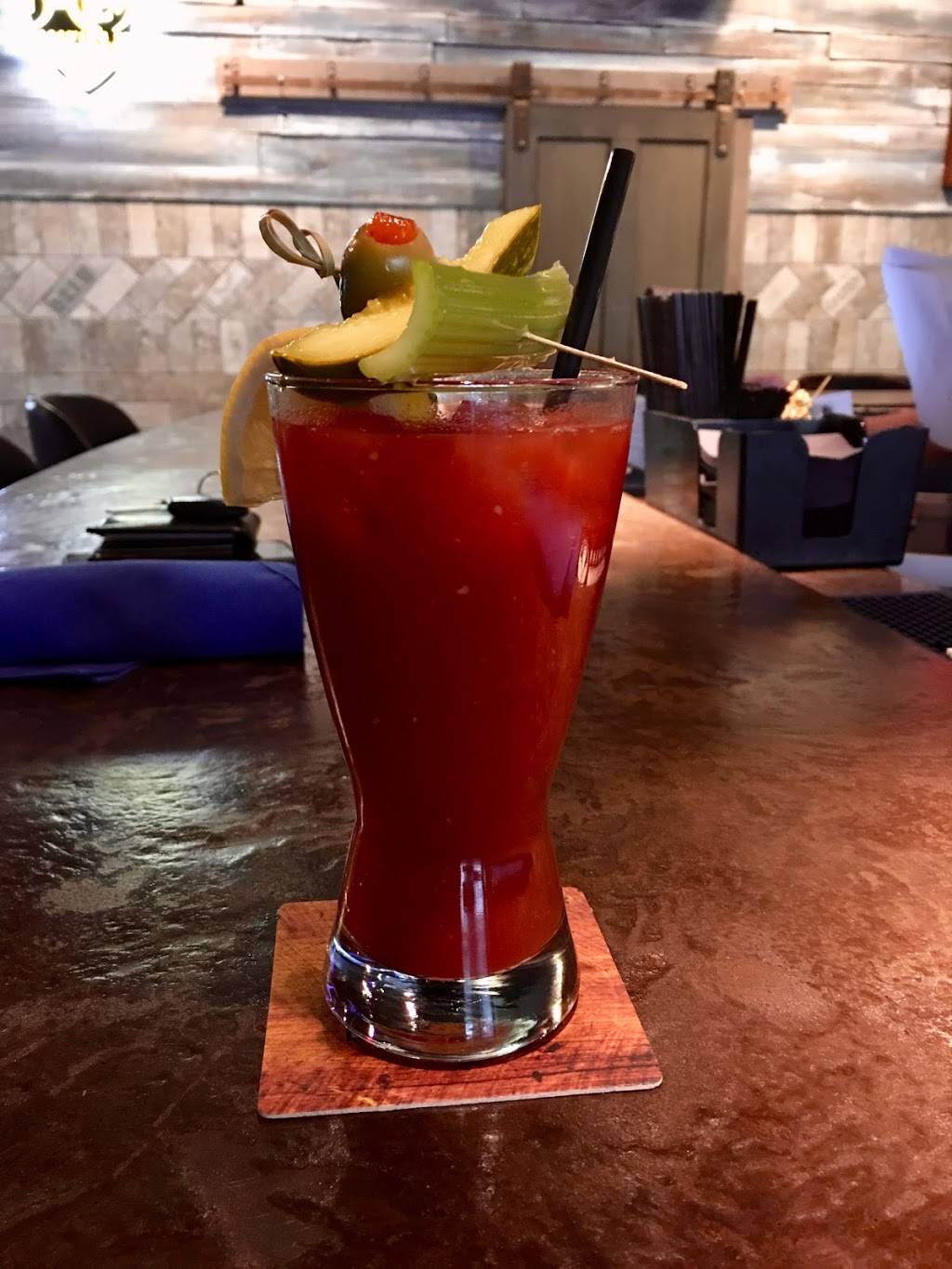 Caston & Main Brew Yard | restaurant | 5010 S Main St, Akron, OH 44319, USA | 3308822275 OR +1 330-882-2275