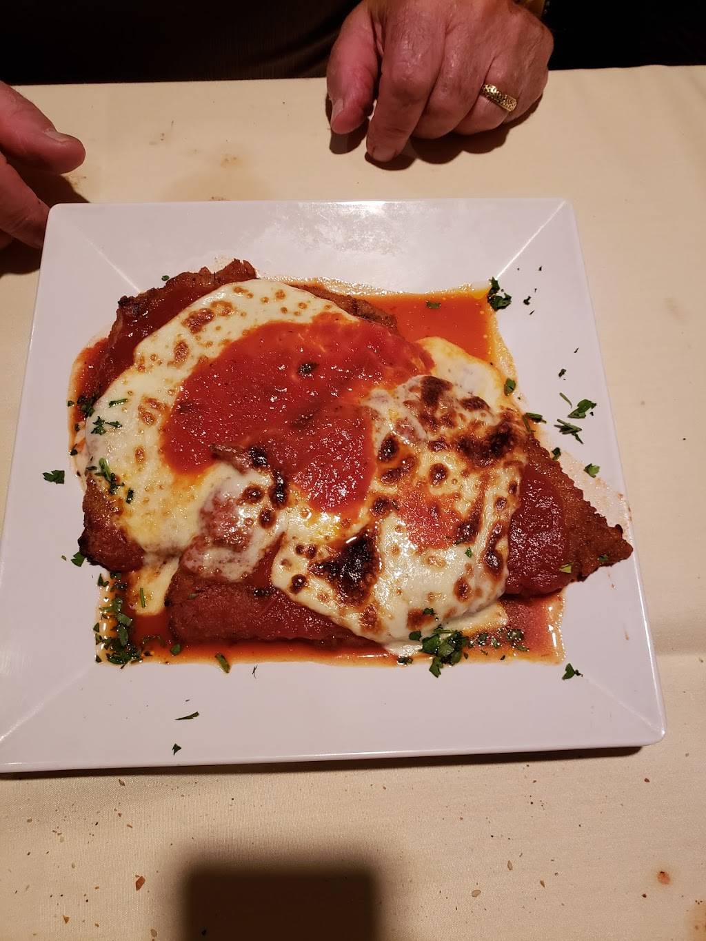 Mama Lenas Restaurant & Pizza | restaurant | 28 W Pond Rd, Perth Amboy, NJ 08861, USA | 7324423636 OR +1 732-442-3636