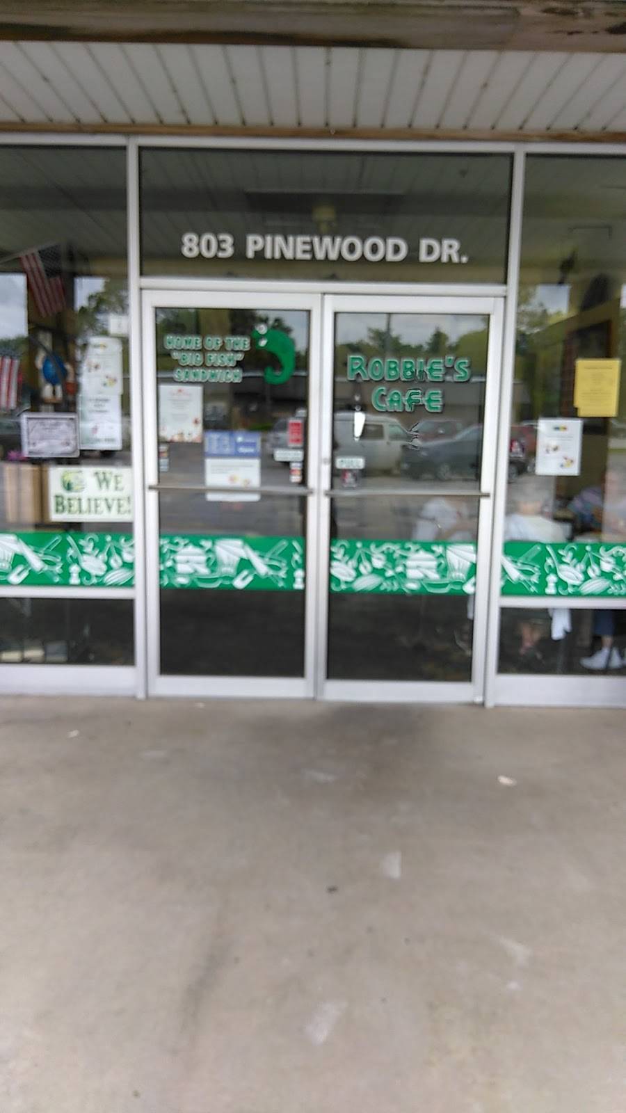 Robbies Cafe | restaurant | 803 Pinewood Way SW, Live Oak, FL 32064, USA | 3863302825 OR +1 386-330-2825