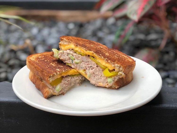 The Lunch Box Buffalo | cafe | 465 Main St, Buffalo, NY 14203, USA | 7168320475 OR +1 716-832-0475