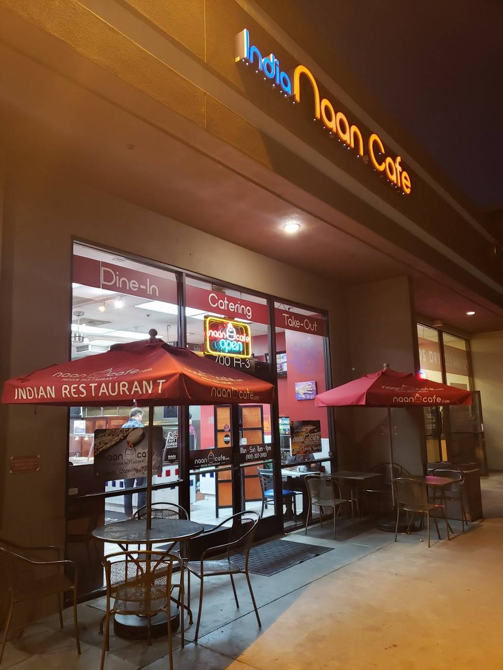 Naan Cafe | restaurant | 700 E Redlands Blvd, Redlands, CA 92373, USA | 9093073900 OR +1 909-307-3900