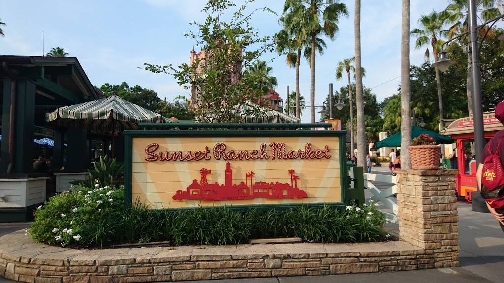 Sunset Ranch Market | restaurant | Disney Hollywood Studios, 351 South Studio Dr, Kissimmee, FL 34747, USA | 4079393463 OR +1 407-939-3463