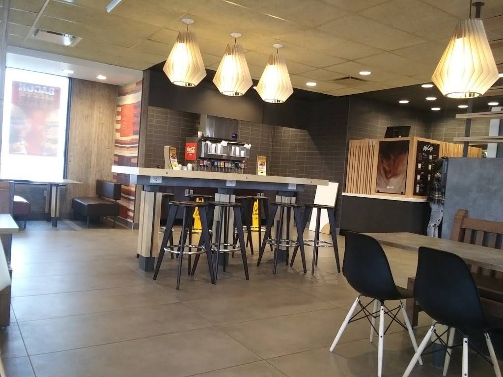 McDonalds | cafe | 7685 West Broadway, Brooklyn Park, MN 55428, USA | 7634254240 OR +1 763-425-4240