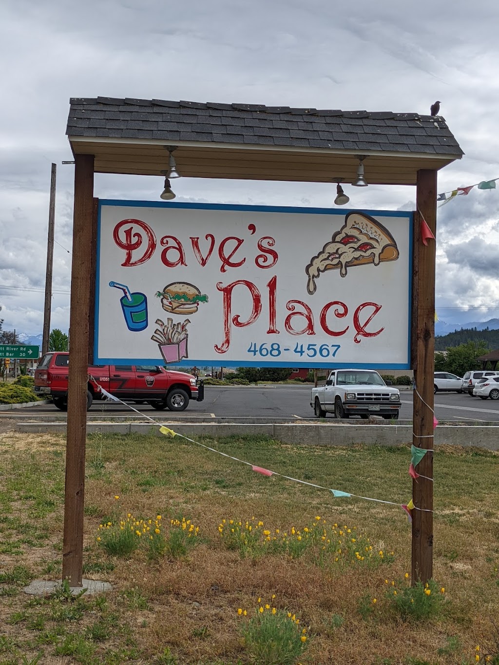 Daves place | restaurant | Mathews St, Fort Jones, CA 96032, USA | 5304684567 OR +1 530-468-4567