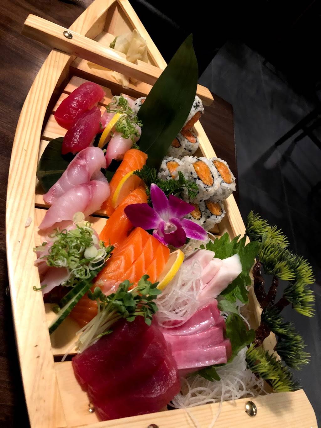 Oyama Sushi | meal delivery | 4130 Berkshire Ln N Ste D, Plymouth, MN 55446, USA | 7635502068 OR +1 763-550-2068
