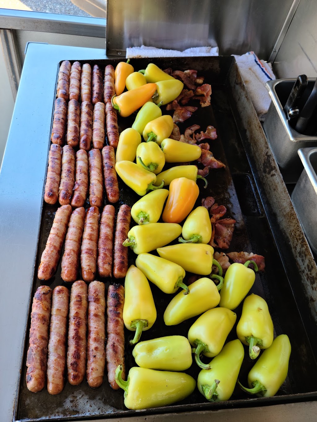 Chinos Sonoran Hot Dogs | meal takeaway | Silverbell and West El Camino Del Cerro, Tucson, AZ 85713, USA | 5209546418 OR +1 520-954-6418