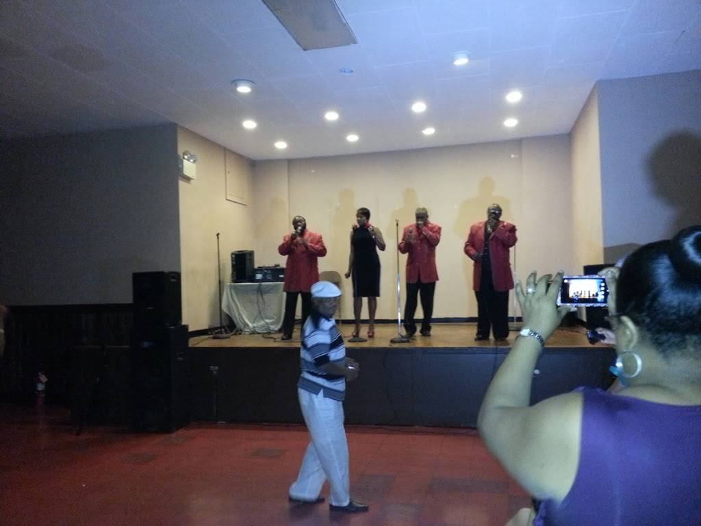 Pulaski Hall | restaurant | 1653 W Hunting Park Ave, Philadelphia, PA 19140, USA | 2675854191 OR +1 267-585-4191