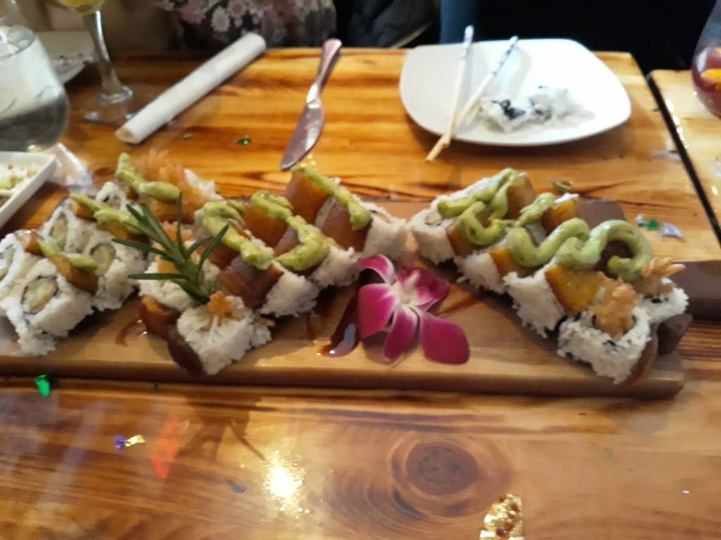 Vida Cuban & Asian Fusion Cuisine | restaurant | 86-13 Northern Blvd, Jackson Heights, NY 11372, USA | 3477813340 OR +1 347-781-3340