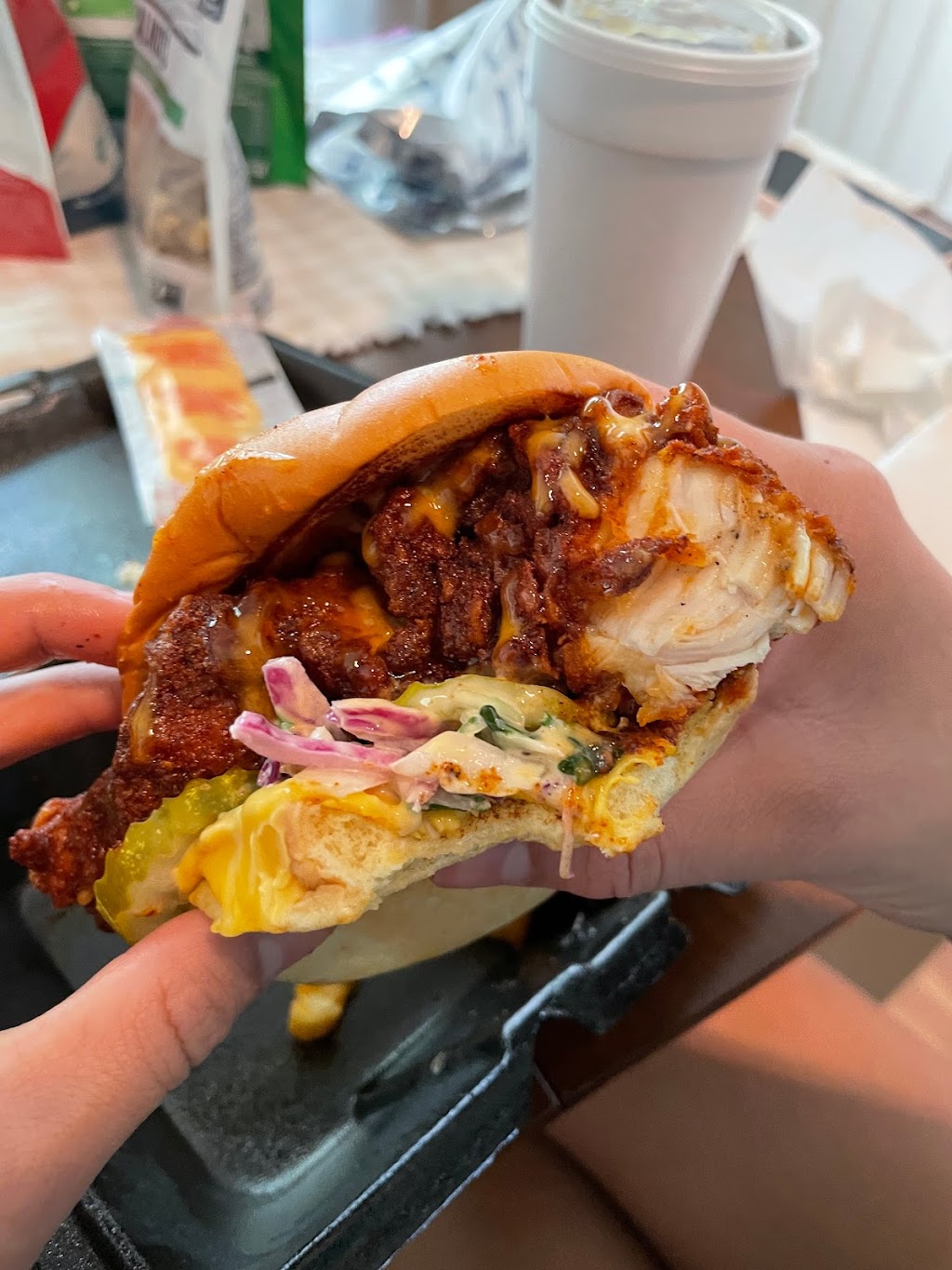 Daves Hot Chicken | restaurant | 4908 S Cooper St, Arlington, TX 76017, USA | 6823385008 OR +1 682-338-5008