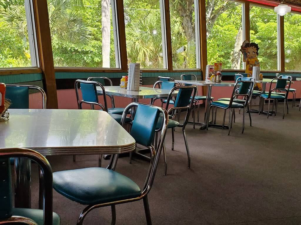 Cheeburger Cheeburger | restaurant | 1975 Periwinkle Way #4112, Sanibel, FL 33957, USA | 2394726111 OR +1 239-472-6111