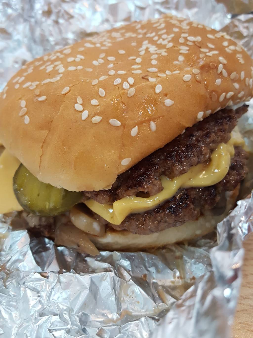 Five Guys | meal takeaway | 1539 Hilliard Rome Rd, Columbus, OH 43228, USA | 6148708030 OR +1 614-870-8030