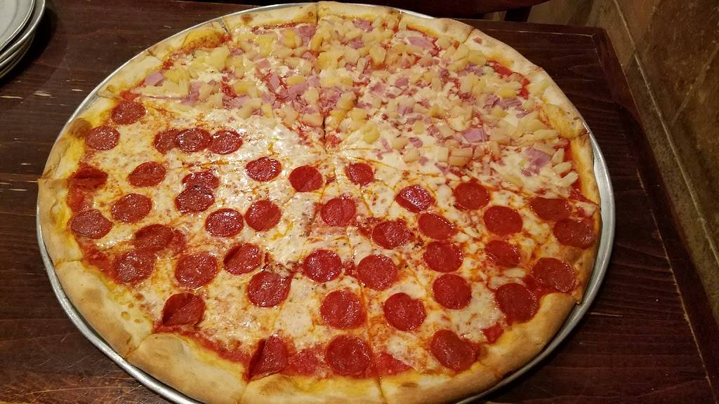 Maurizios Pizzeria & Italian | meal delivery | 4215 E Black Horse Pike, Mays Landing, NJ 08330, USA | 6096450028 OR +1 609-645-0028