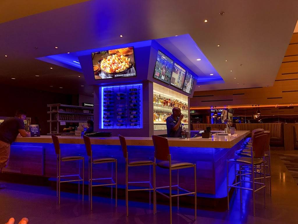 Studio Movie Grill Pearland | restaurant | 8440 S Sam Houston Pkwy E, Houston, TX 77075, USA | 7138212400 OR +1 713-821-2400