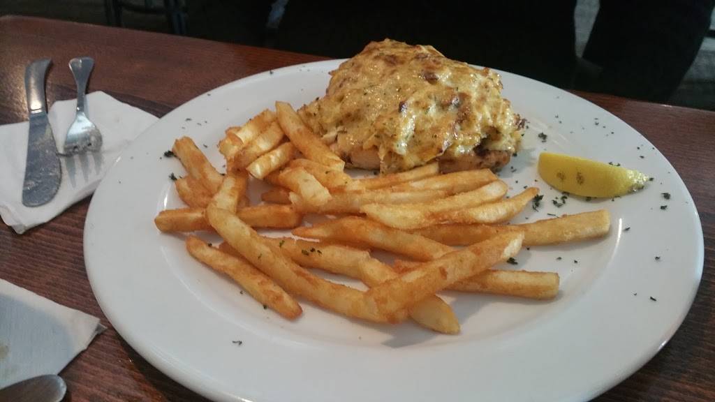 Carsons Creekside Restaurant & Lounge | night club | 1110 Beech Dr, Middle River, MD 21220, USA | 4102380080 OR +1 410-238-0080