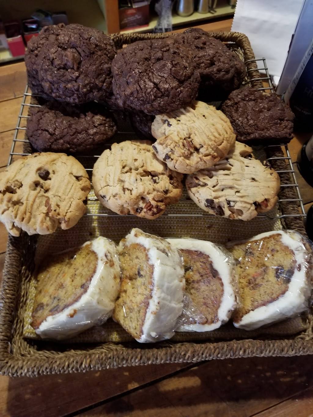 Boboli | cafe | 32 King St W, Brockville, ON K6V 3P6, Canada | 6134982957 OR +1 613-498-2957