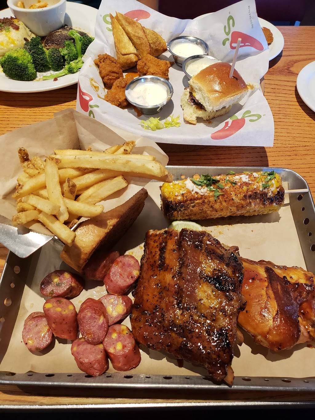 Chilis Grill & Bar | meal takeaway | 4060 Clairemont Mesa Blvd, San Diego, CA 92117, USA | 8582733058 OR +1 858-273-3058