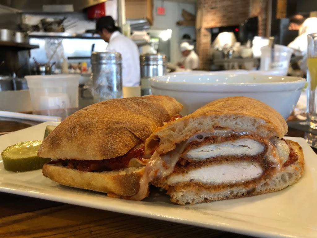 Molinaris | restaurant | 789 Adams St, Dorchester, MA 02124, USA | 6178251700 OR +1 617-825-1700