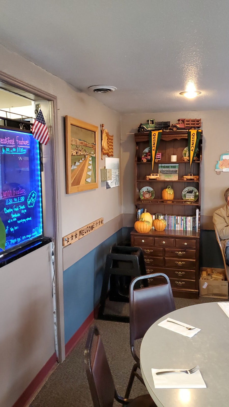 L & R Cafe | cafe | 1114 Central Ave S, Quincy, WA 98848, USA | 5097872210 OR +1 509-787-2210