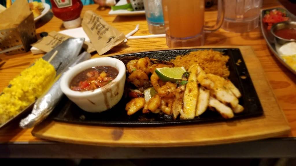 Chilis Grill & Bar | restaurant | 1260 N Germantown Pkwy, Cordova, TN 38016, USA | 9017567771 OR +1 901-756-7771