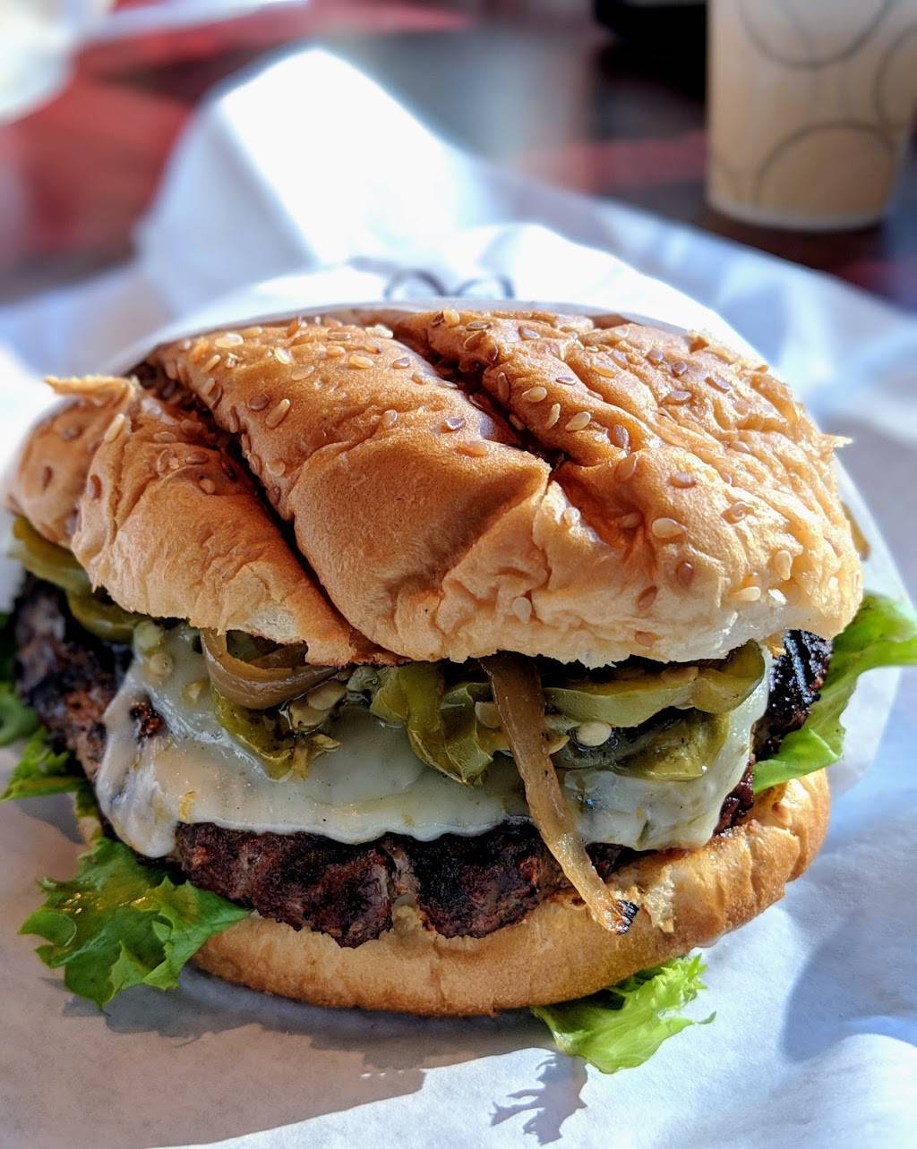 Burger Lounge | restaurant | 717 Emerald Bay Rd, South Lake Tahoe, CA 96150, USA | 5305422010 OR +1 530-542-2010