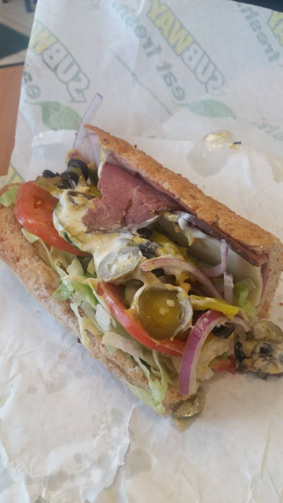 Subway | restaurant | 519 W Pike St, Morrow, OH 45152, USA | 5138997328 OR +1 513-899-7328