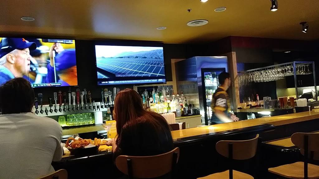 Buffalo Wild Wings | restaurant | 1790 North First St, Livermore, CA 94550, USA | 9253739464 OR +1 925-373-9464