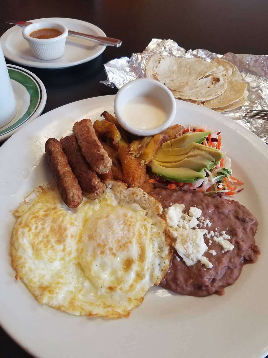 Antonios Coney Island | restaurant | 2896 Washtenaw Ave, Ypsilanti, MI 48197, USA | 7349057321 OR +1 734-905-7321