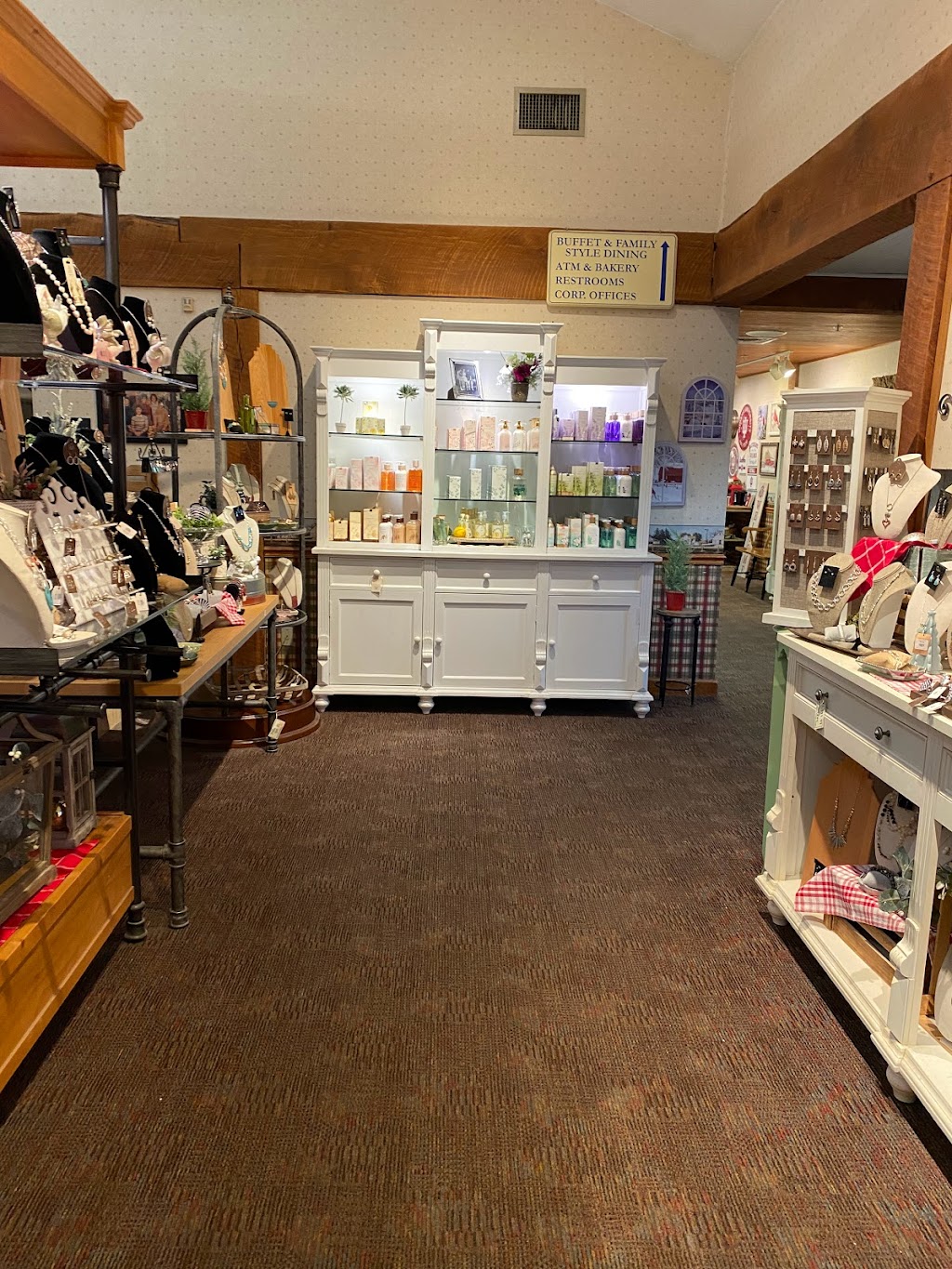 Essenhaus Village Shops | restaurant | 240 US-20, Middlebury, IN 46540, USA | 5748259471 OR +1 574-825-9471