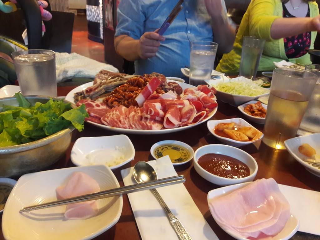 Arirang Korean BBQ Restaurant | restaurant | 18623 Hwy 99 #150, Lynnwood, WA 98037, USA | 4256780658 OR +1 425-678-0658