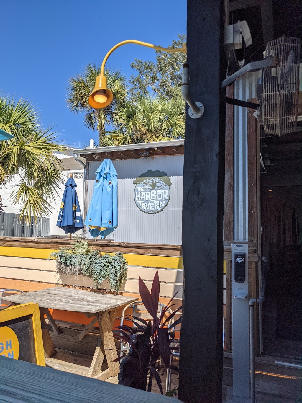 The Harbor Tavern | restaurant | 306 Harbor Blvd, Destin, FL 32541, USA | 8508422377 OR +1 850-842-2377