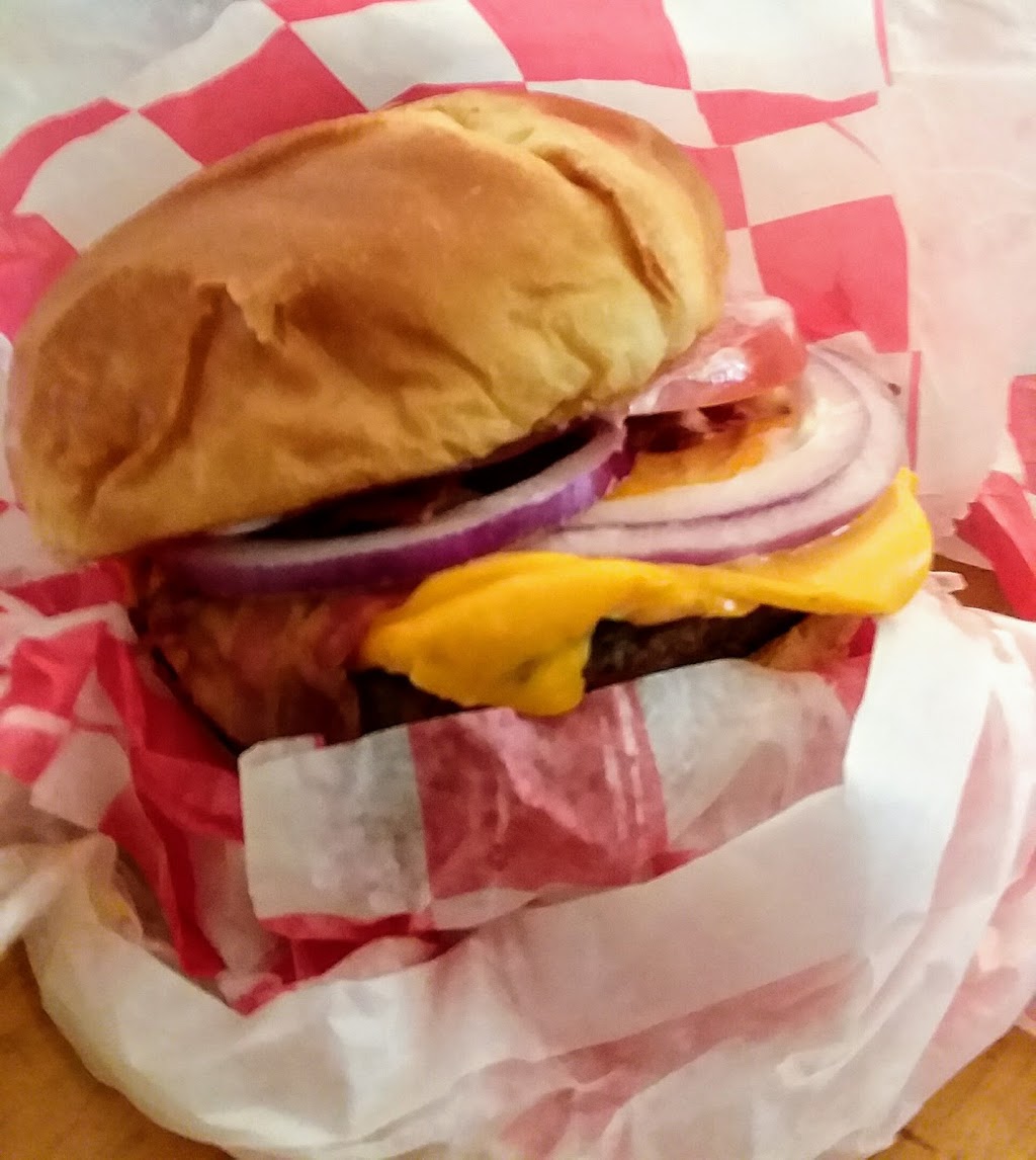 Harmony Korner | restaurant | 25 Good Neighbor Dr, Brevard, NC 28712, USA | 8288845993 OR +1 828-884-5993