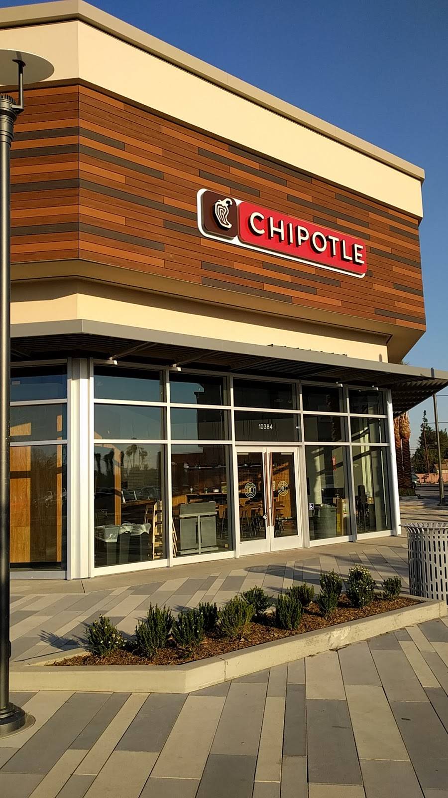Chipotle Mexican Grill | restaurant | 10384 Sepulveda Blvd Ste 2E, Mission Hills, CA 91345, USA | 8183611778 OR +1 818-361-1778