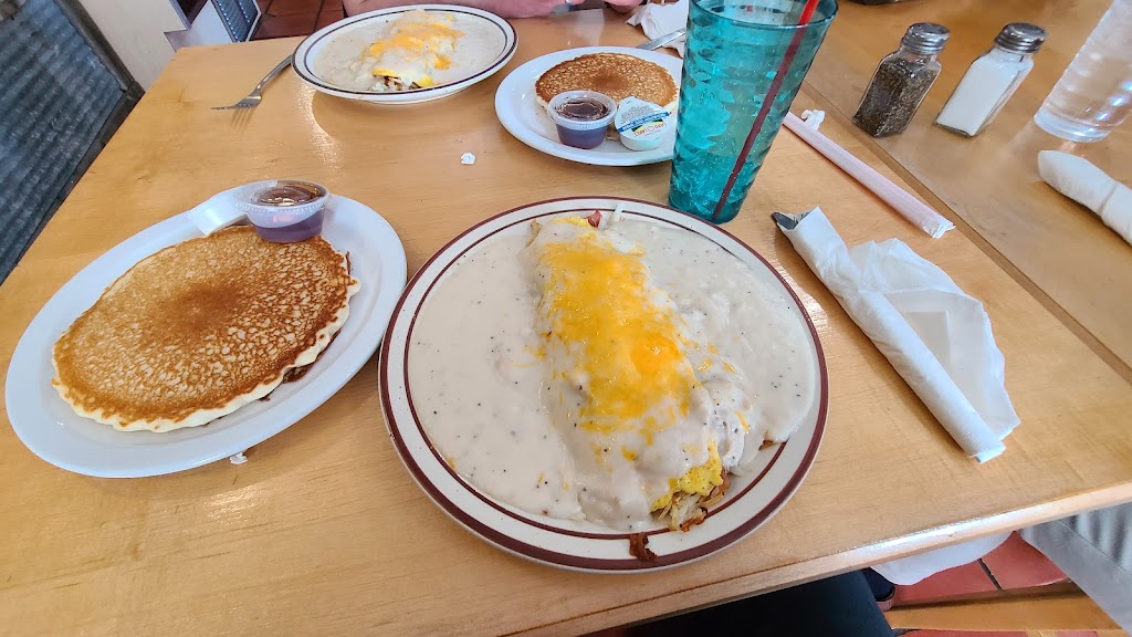 Efs Restaurant | restaurant | 1227 Railroad Ave, Alamosa, CO 81101, USA | 7195893008 OR +1 719-589-3008