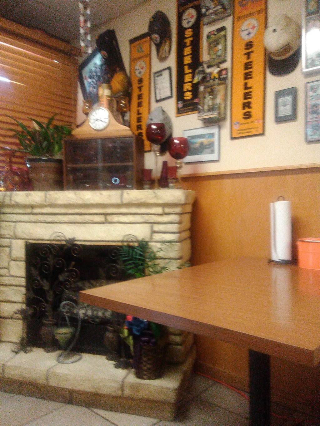 Whitewater Pizza Parlor | restaurant | 209 S Main St, Whitewater, KS 67154, USA | 3167992111 OR +1 316-799-2111