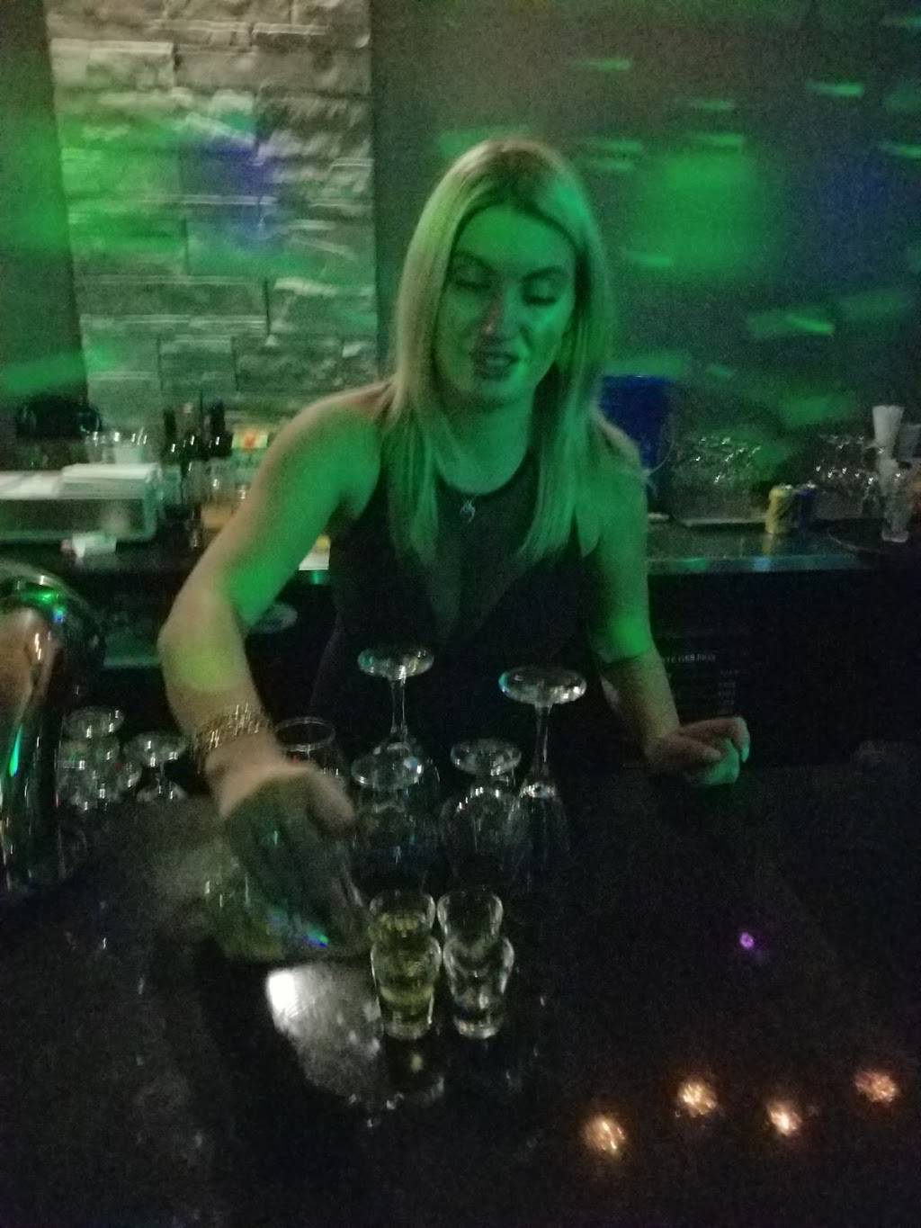 Quai Marina | restaurant | 364 Rue Notre-Dame, Repentigny, QC J6A 2S5, Canada | 4505817071 OR +1 450-581-7071